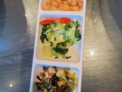-江宴渔村·鱼鲜土菜(紫荆广场店)