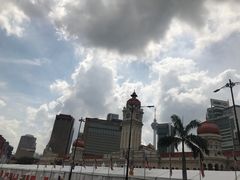 -苏丹阿都沙末大厦