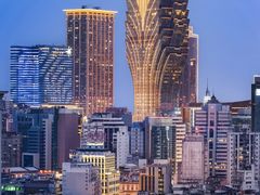 -珠海瑞吉酒店游泳池