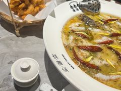 -渔语鱼新川菜Bistro(万象天地店)