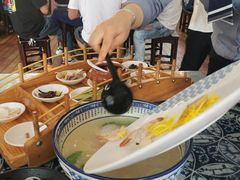 -桥香园过桥米线(国贸店)