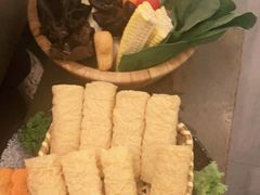 -湊湊火锅·茶憩(打浦桥日月光店)