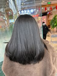 -川和潮人