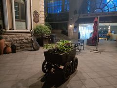 -鲁邦国际风情街(麦世达韩国精品百货店)