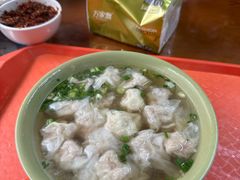 -张阿三馄饨店