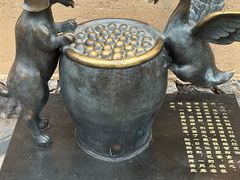 -缸鸭狗(天一广场店)