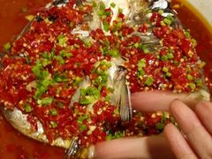 剁椒蒸鱼头-东方红酒楼(知春路店)