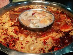 -渝宗老灶火锅(巴国城店)