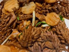 爆炒腰花-闫府私房菜·百年鲁菜(恒隆店)