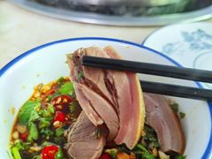 -墨脱石锅椰子鸡•香草鸭•东山羊(大东海店)