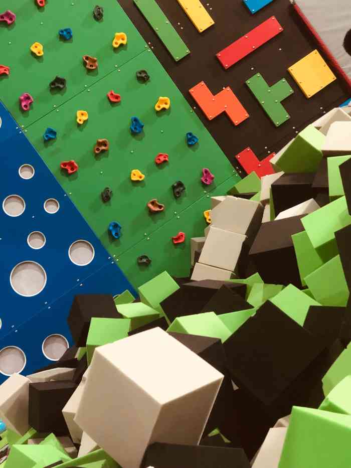 空气工厂蹦床馆(铁西店)-"其实叫空气工厂也没什么问题,因为里面的设.