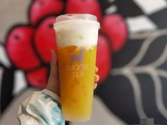 杨枝甘露芒果多-瑞幸咖啡(万恒大厦店)