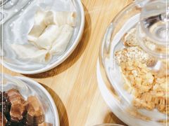 -阮大兴糕团(杭州西湖银泰百货店)