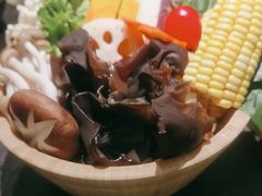 -湊湊火锅·茶憩(打浦桥日月光店)