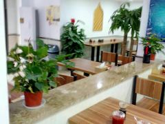 大堂-草桥清真牛肉锅贴扁食店