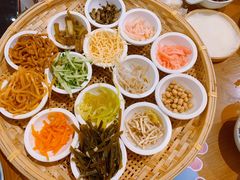 -包整·丝娃娃(一览甲秀楼风景店)