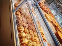 -好利来(高新枫叶广场店)