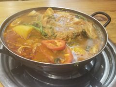 -喇喇排骨火锅·传统韩式脊骨汤(望京西园总店)