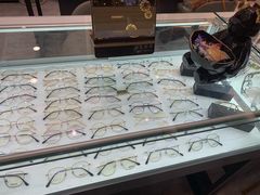 -回瑞眼镜·蔡司·依视路官方授权店(广益路万达店)