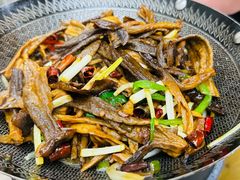 -鲁南仔·滕州炒鸡(经三路店)