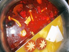 -湊湊火锅·茶憩(上海合生汇店)