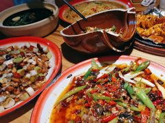 -泥糊破店小酒馆·团建聚餐(南京西路店)