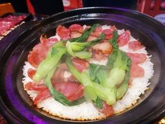 广式腊味煲仔饭-捞围鲜·港式打边炉(海阳路店)