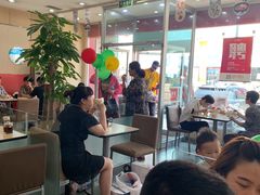 大堂-李先生牛肉面大王(营口大润发店)