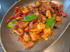 -Ameigo梅果·云贵川bistro(长宁来福士店)