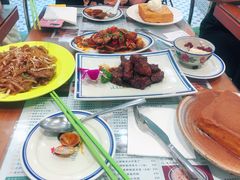 干炒牛河-小龍鳳餐室(番禺路店)
