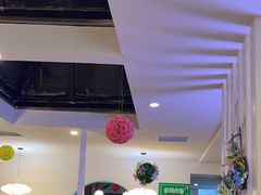 -毛辣果·贵州红酸汤牛肉火锅(西单店)