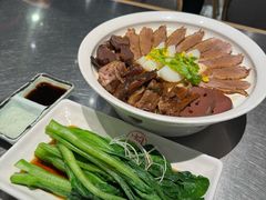 招牌卤狮头鹅七拼-潮界(虹桥新天地店)