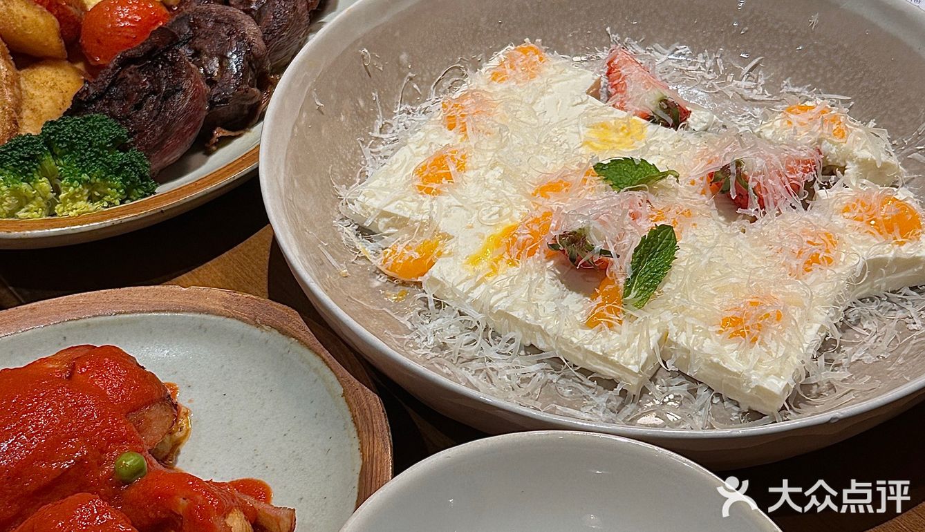 新街口我经常去的店子！经常创新 漂亮又好吃