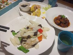 -荷塘秋月·本帮江浙菜(国权路店)