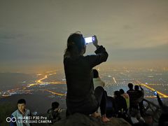 -鬼笑石后山停车场