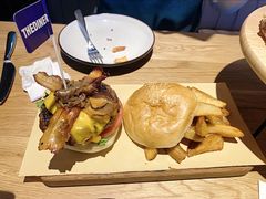 经典大汉堡-The Diner X餐厅(青岛万象城店)