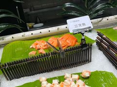 -川骄海鲜自助(王府井奥莱UP TOWN店原世界之花店)