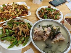 -胖娃滋补蹄花