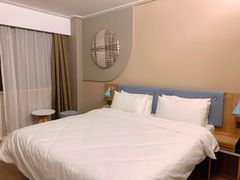 -莫泰酒店(厦门万象城火车站地铁站店)