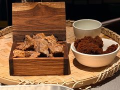 -左庭右院鲜牛肉火锅黑金店(陆家嘴中心店)