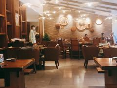 大堂-芳草地度假酒店·野炉中餐厅