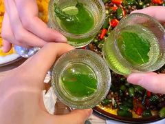 -临界音乐酒馆·小龙虾·江湖菜(华熙LIVE·鱼洞店)