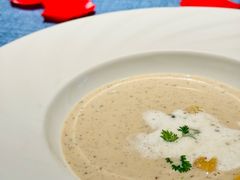 -弦月窗LUNETTE BY AMANDA(复兴路店)