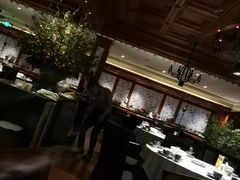 大堂-八府香鸭·啫啫煲(华山路店)