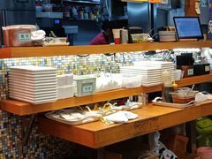 -彩虹站·香港烧腊茶餐厅