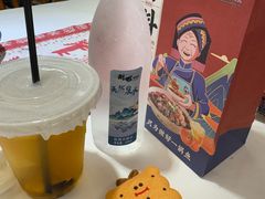 -刘姐啤酒鱼民族演艺餐厅(西街总店)