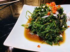 -东口码头·烧鸽子·鱼头泡饼·地方菜(金鹰悦城店)