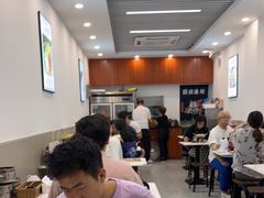 大堂-张妈台式锅烧(深大店)
