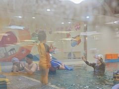 -蓝旗亲子游泳(范湖万达广场店)