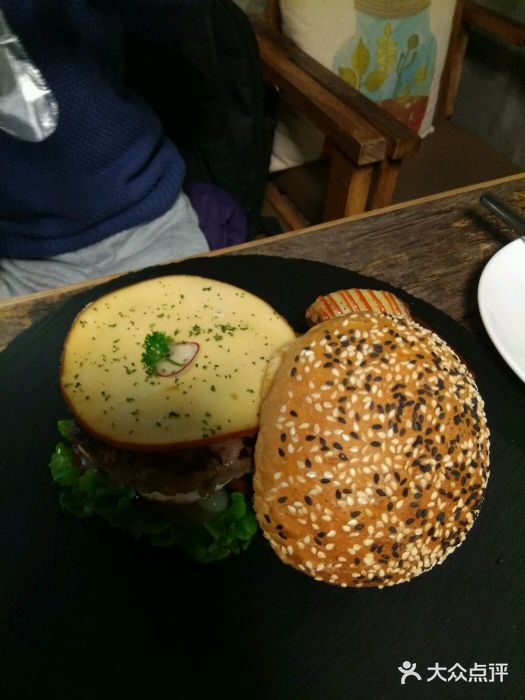 HIGH FIVE哈福手工汉堡(桂林路店)图片